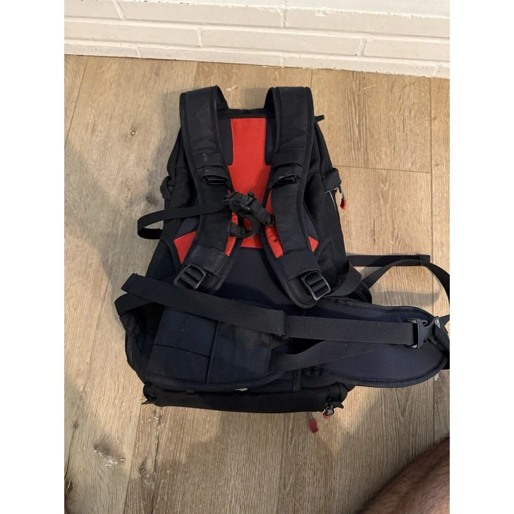 Clik Elite Compact Sport Digital SLR Camera Backpack Black